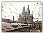 電車とゴシック建築